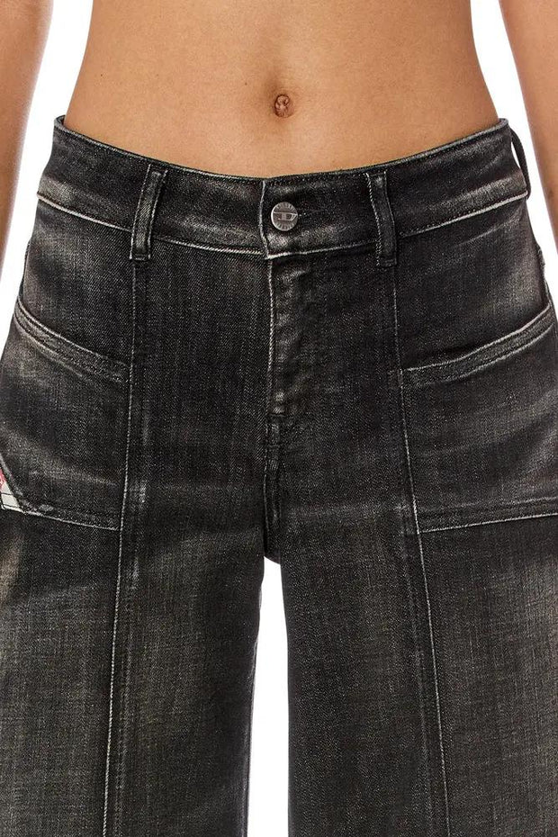 Flare Jeans - D-Akii Diesel