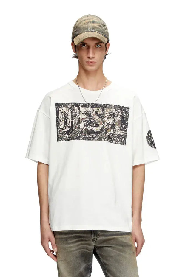 T-shirt with large gabardine patch logo Diesel