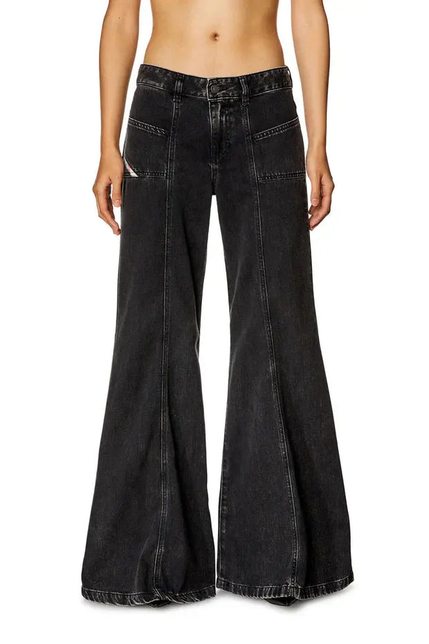 Bootcut and Flare Jeans - D-Akii Diesel