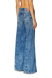 Bootcut and Flare Jeans - D-Akii Diesel